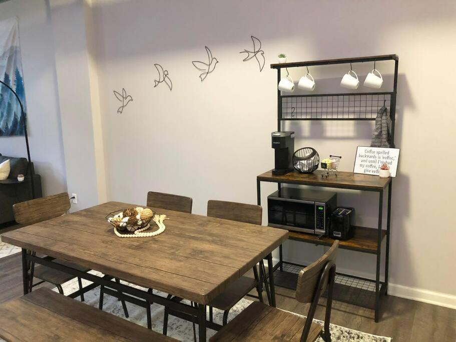 דירות Downtown Cleveland -Modern First Floor Unit מראה חיצוני תמונה