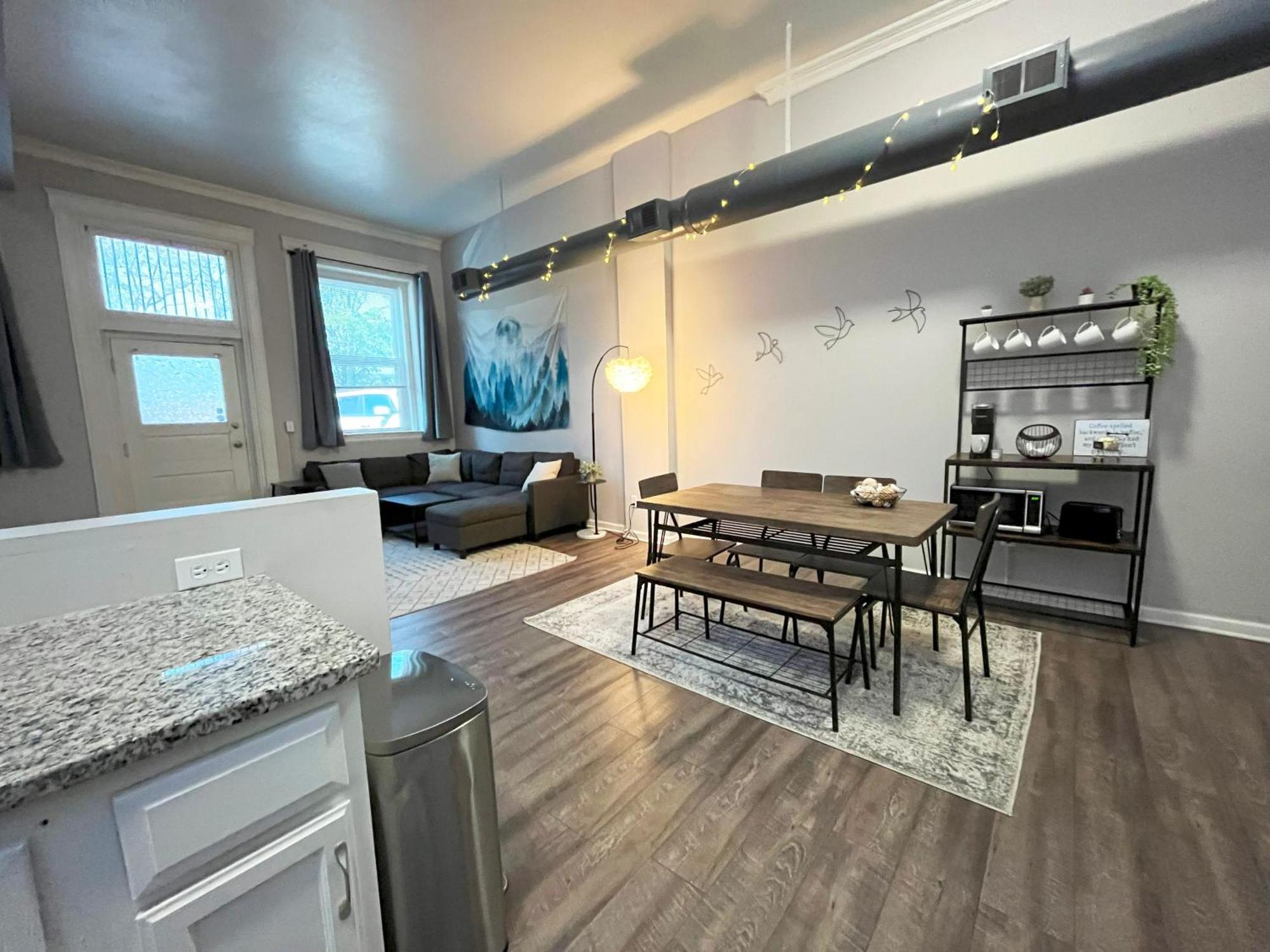 דירות Downtown Cleveland -Modern First Floor Unit מראה חיצוני תמונה